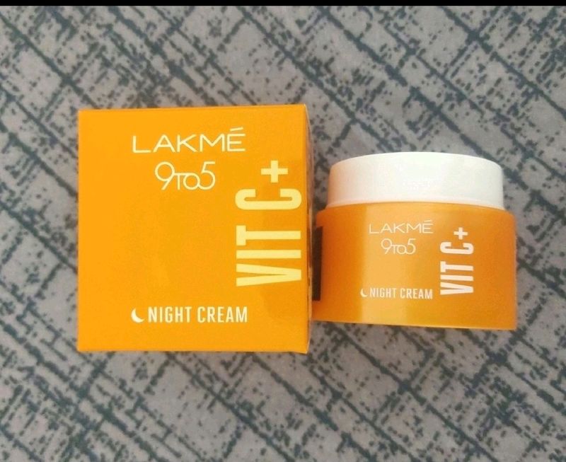 Lakme 9 To 5 Night Cream