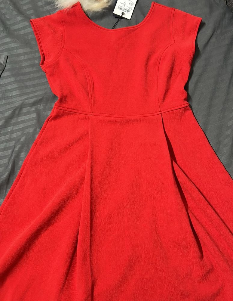 THE RED DRESS ;)