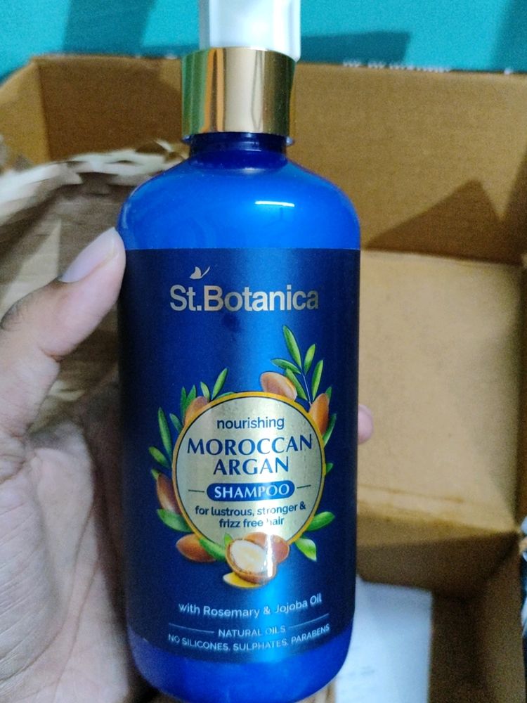 St.Botanica Moroccan Argan Shampoo