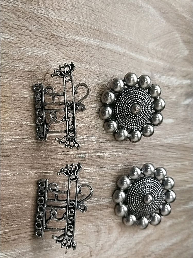 Combo Of Oxidised Studs