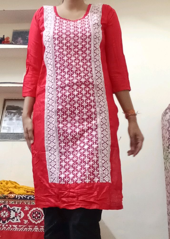 Red Kurti