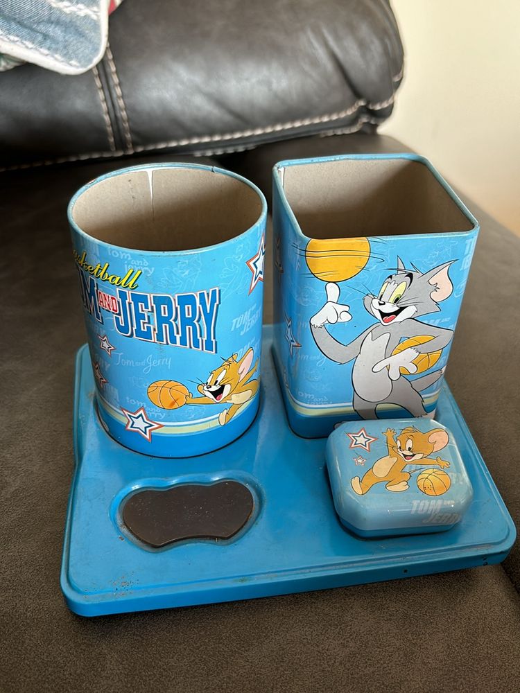 Tom and Jerry organizer