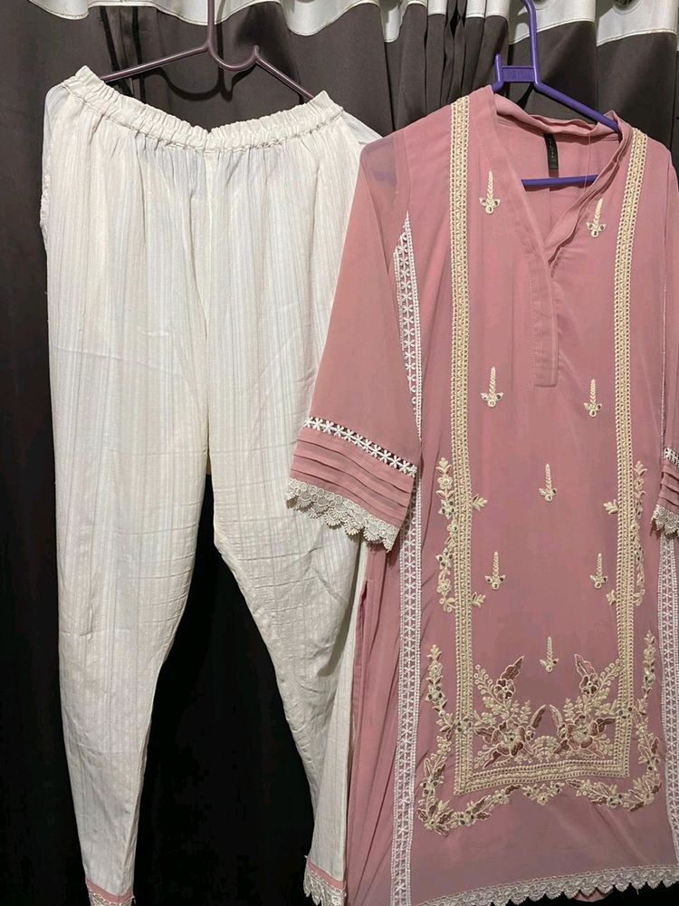 Pakistani Pink Kurta Set