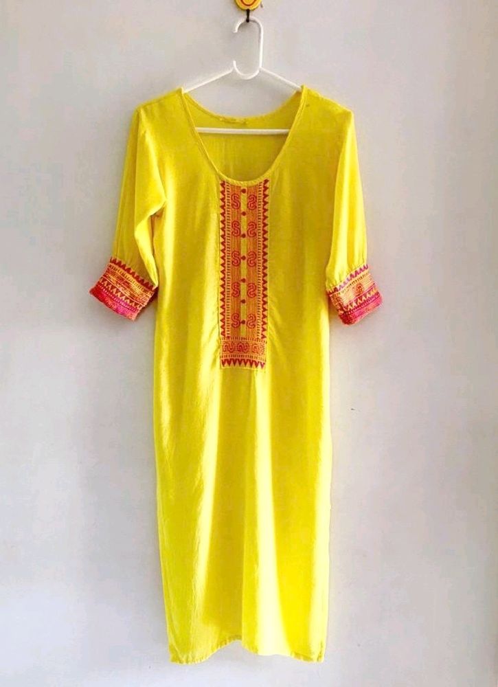 💖Embroidered Beautiful Kurta 💛💗