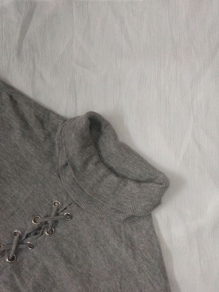 •GREY HIGH NECK KOREAN TOP•