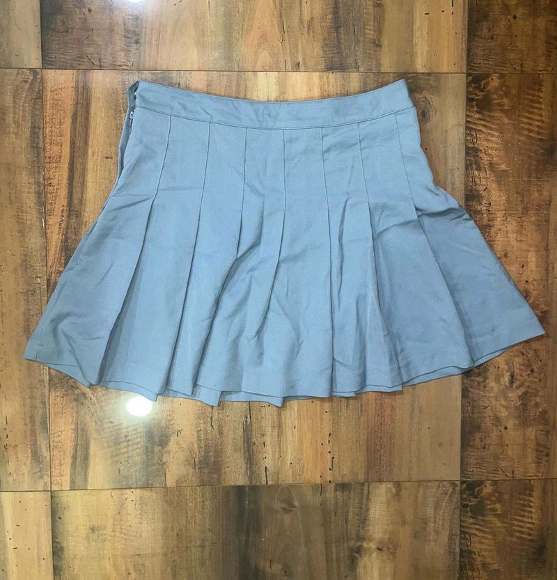 H&M Brand New Skirt