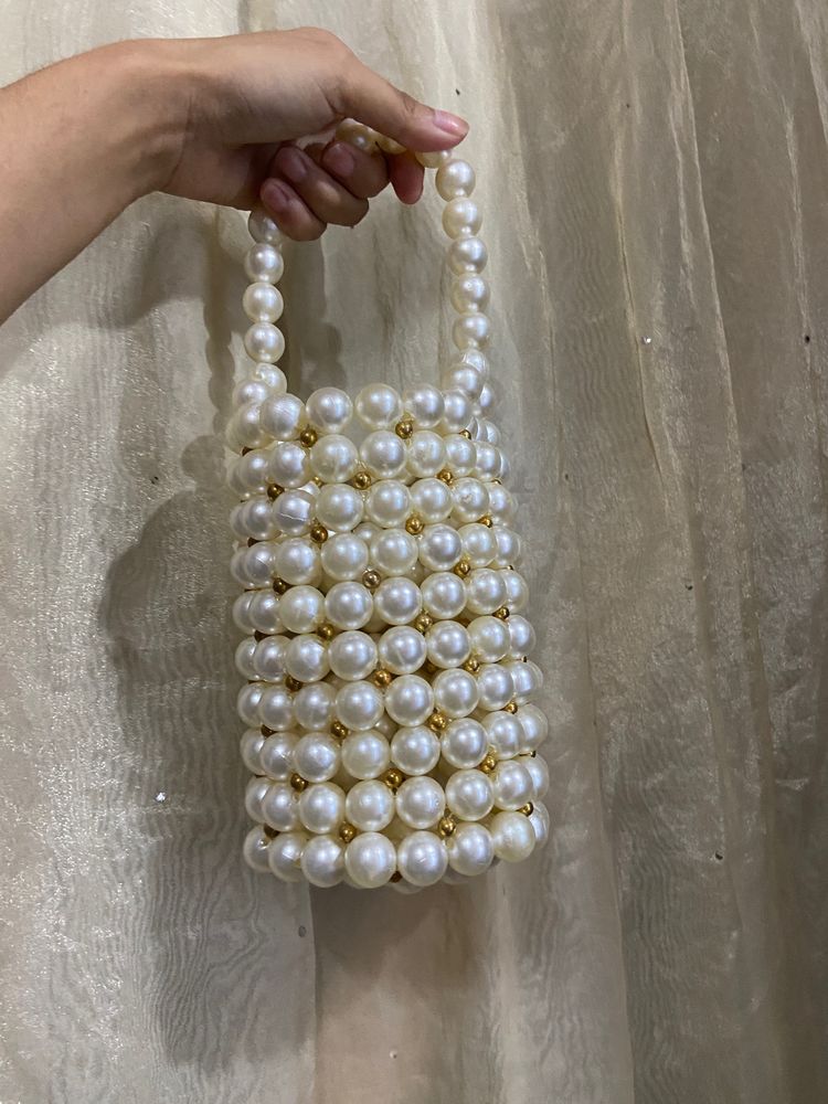 THE HANDMADE DREAMS Beaded Bucket Bag