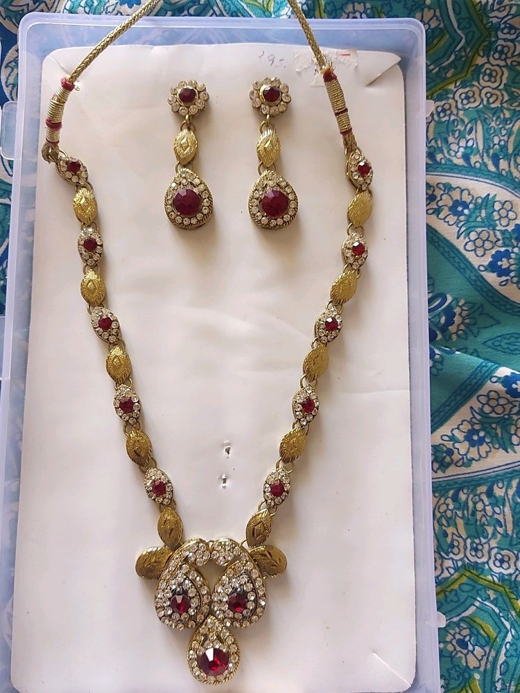 Necklace & Earring Set