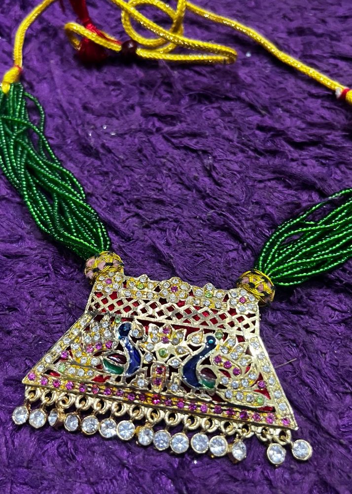 Royal Emerald Neckpiece**