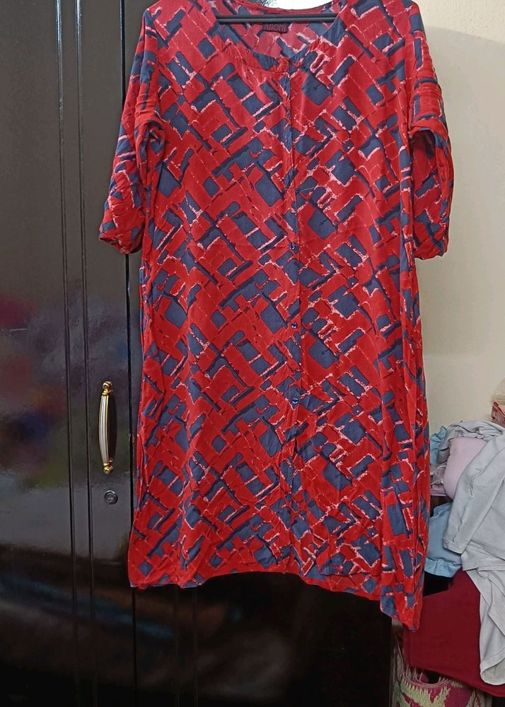 Red Feeding Kurti(Front Hook)