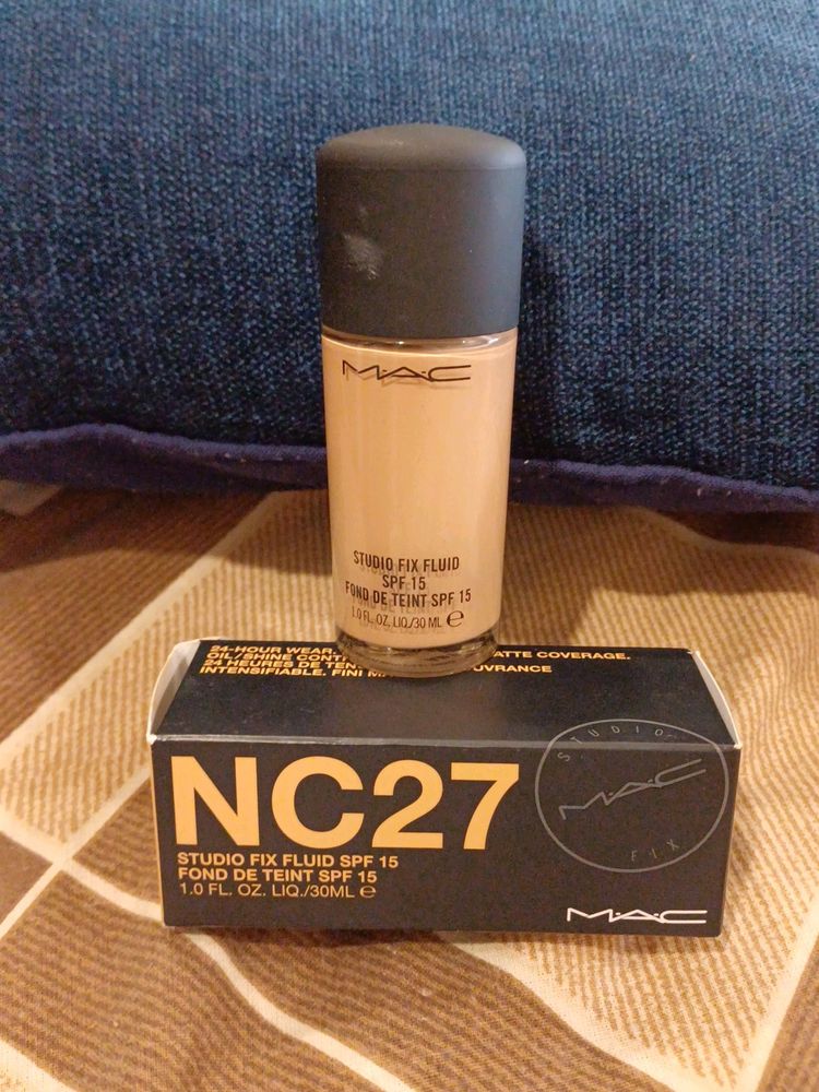 Mac Foundation NC 27 Brand New