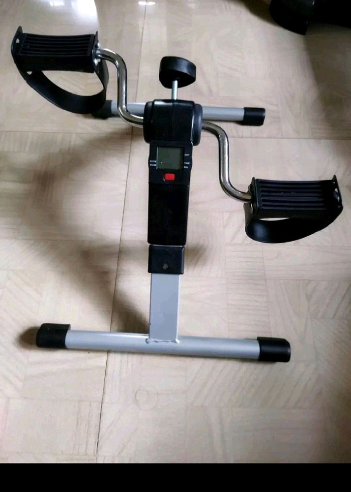 LAST ONLY 1 PIECE MINI CYCLE FOR EXERCISE PURPOSES