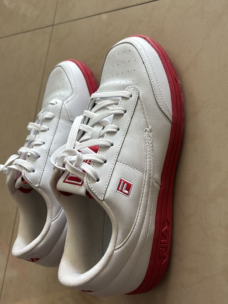 Rare To Find Brand New Like Fila White Sneakers