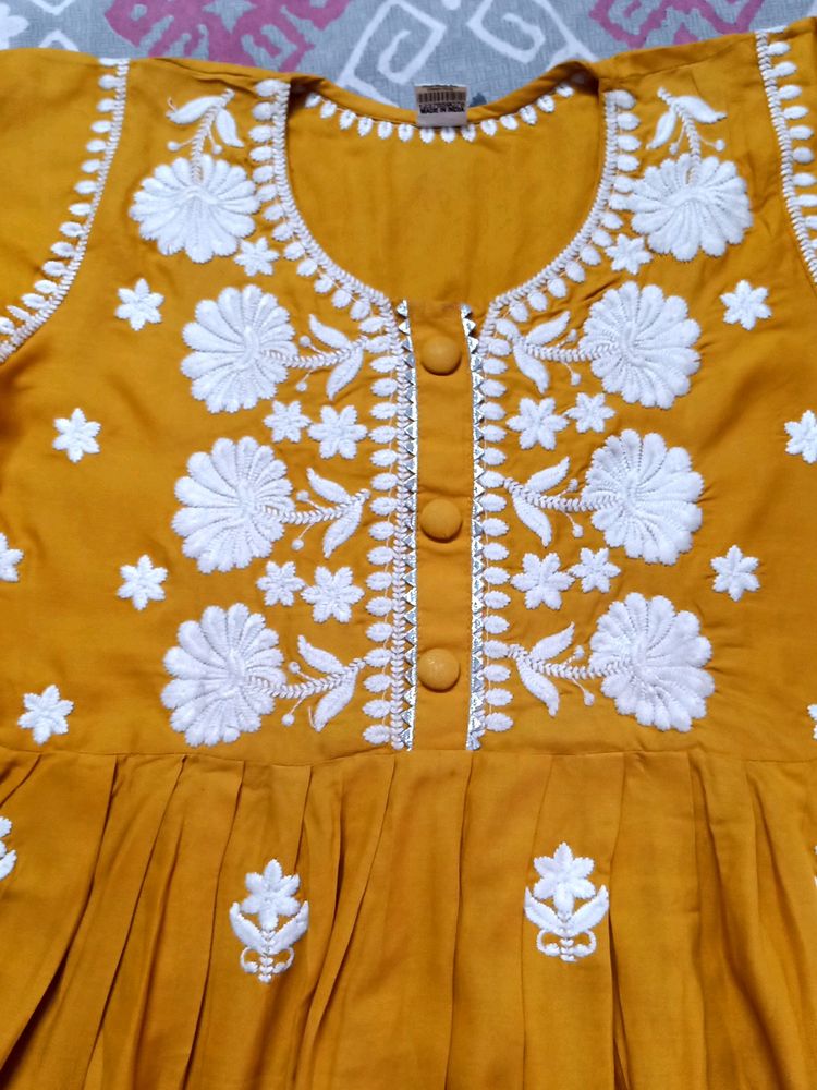 Unsed Lakhnavi Kurti ..Full Flair..