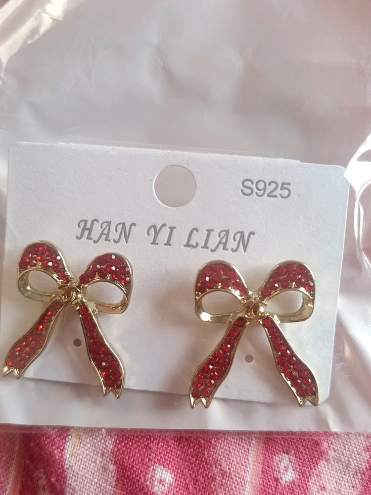 unused Korean bow studs in red