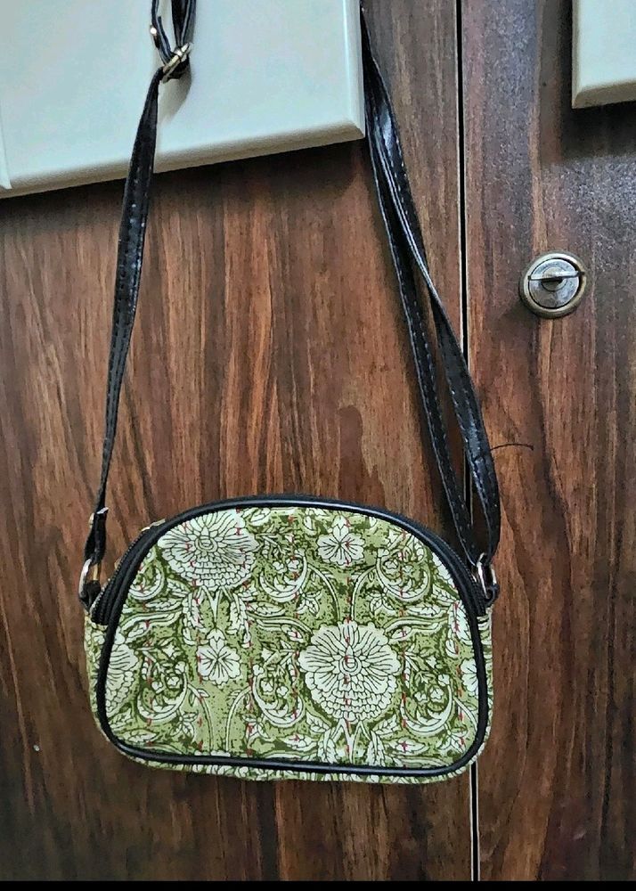 floral green slingbag and bangles