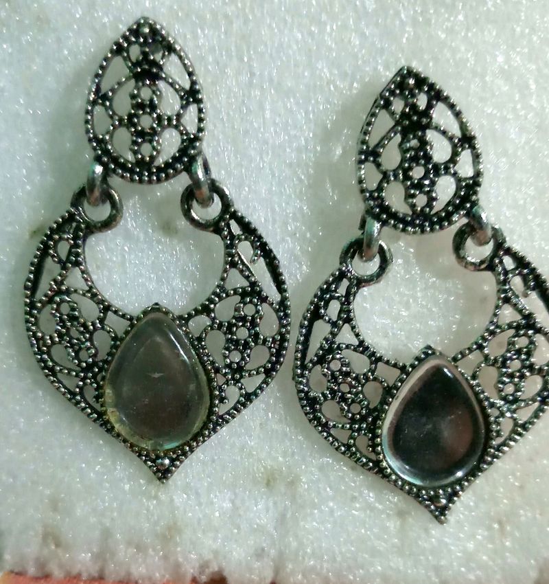 4 Silver Oxidize Earrings