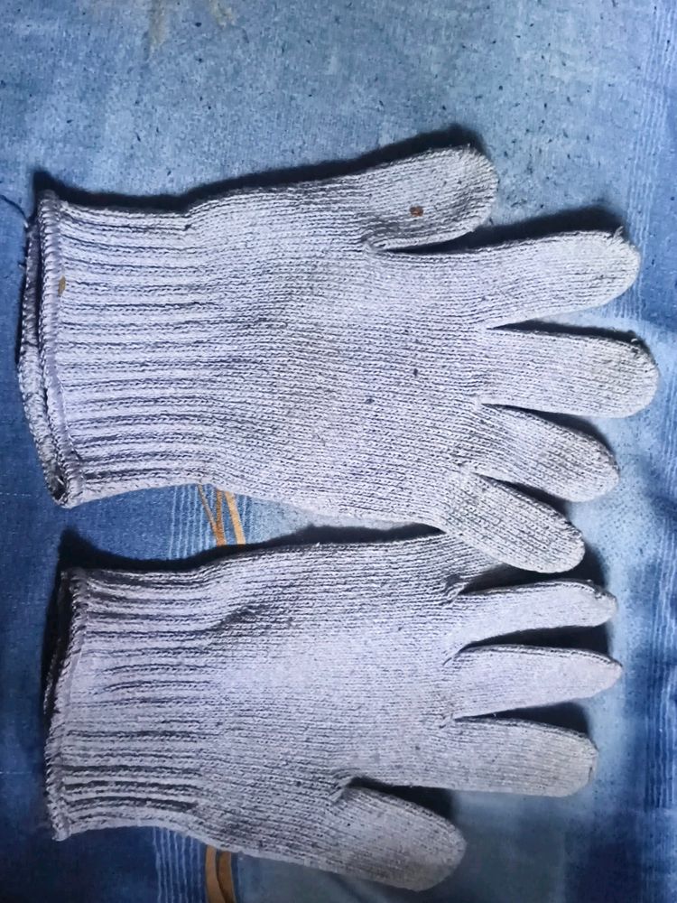 Used Women's Gloves