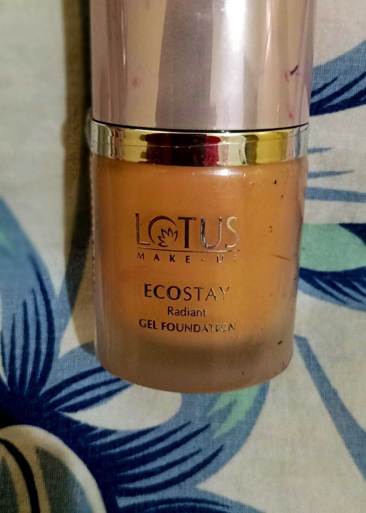 Lotus New Gel Foundation