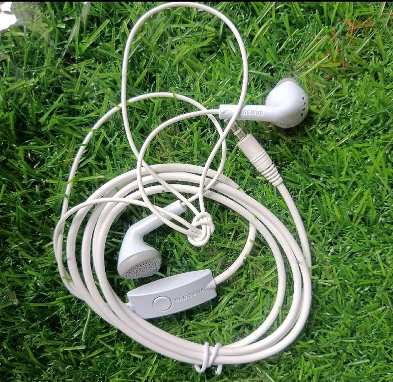 Samsung Wire Earphone