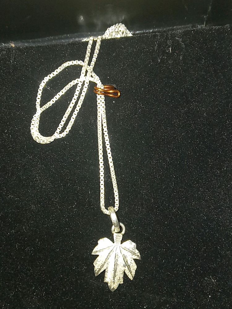 Real Silver Chinar Pendant Set Chain