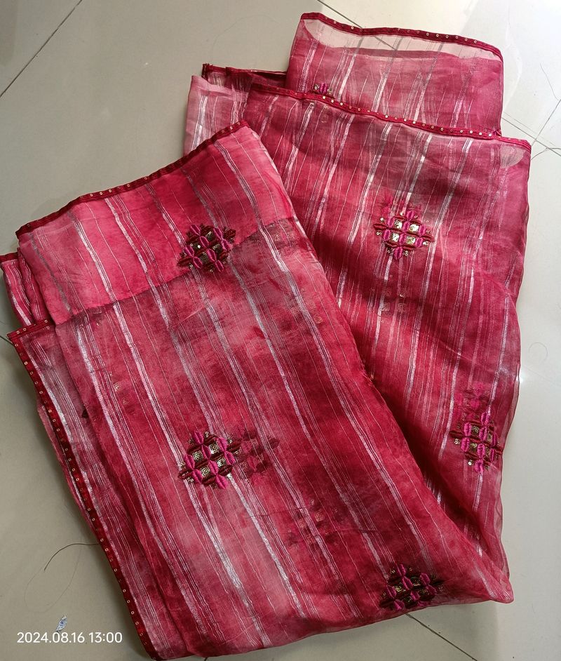 Gajari Saree