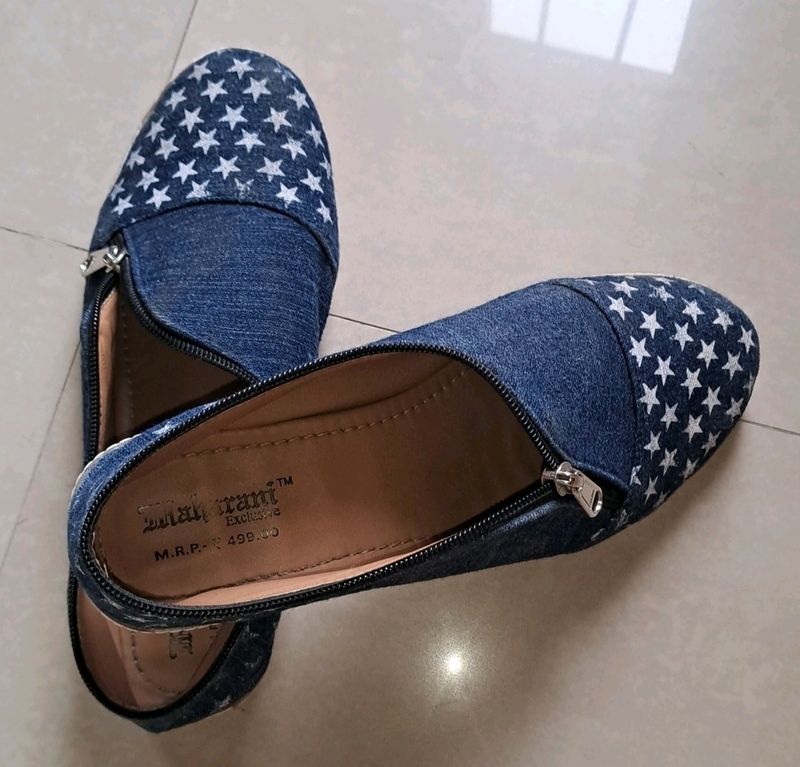 Denim Casual Shoes With Star Prints And Zip