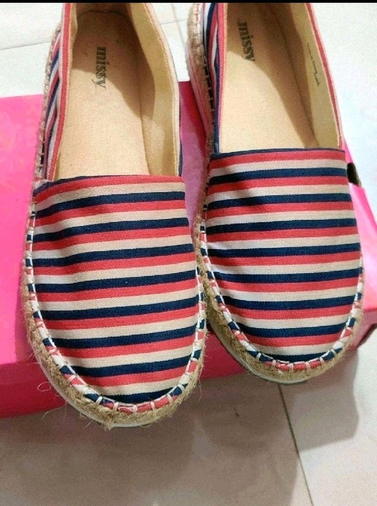 Espadrilles / loafers