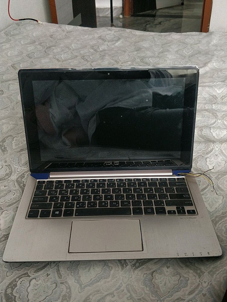 Asus S200e  Leptop