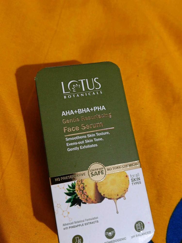 Lotus Botanicals Serum