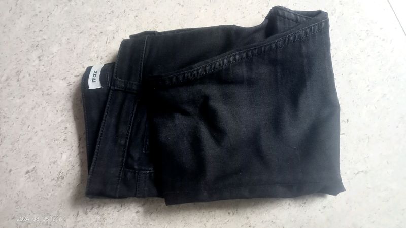 Max Branded Jeans