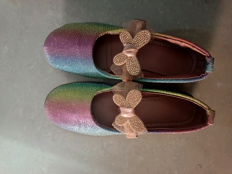 Girls Footwear 🥿 Size 2 (Kids)