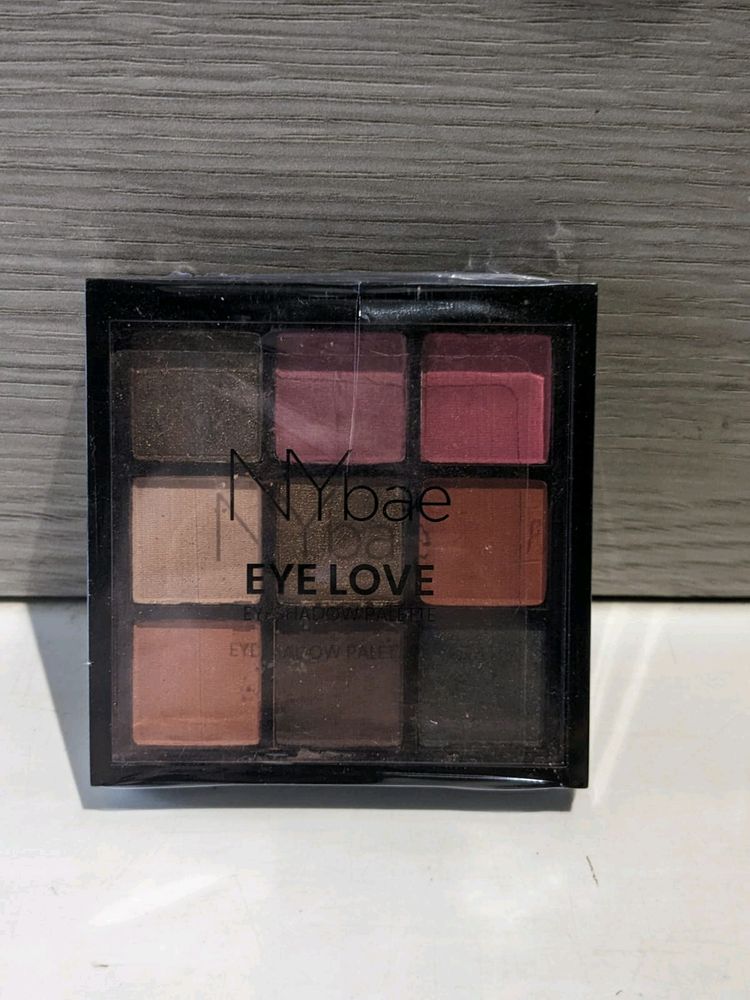 Eye Love Eyeshadow Palette - Everyday Essentials