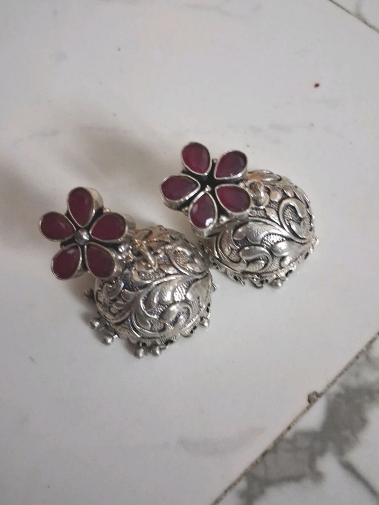 Jhumkas