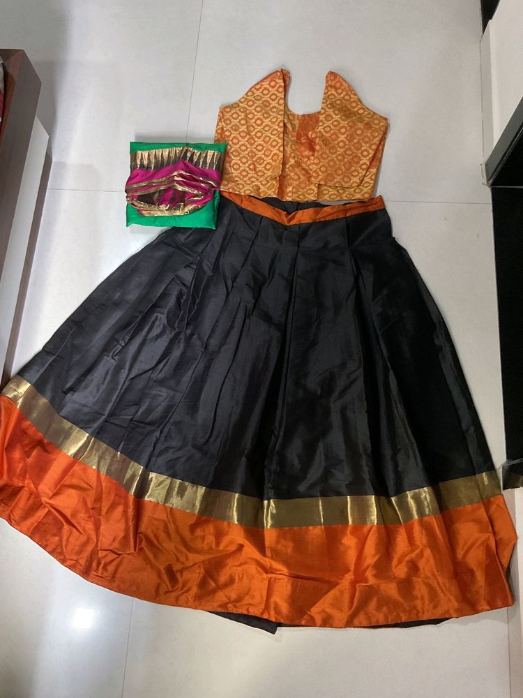 Black Chaniya choli With Dupatta🌼