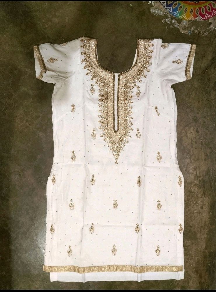 White Kurti