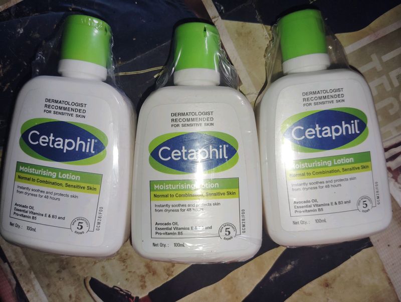 cetaphil moisturising lotion  Pack of 3 300 Ml