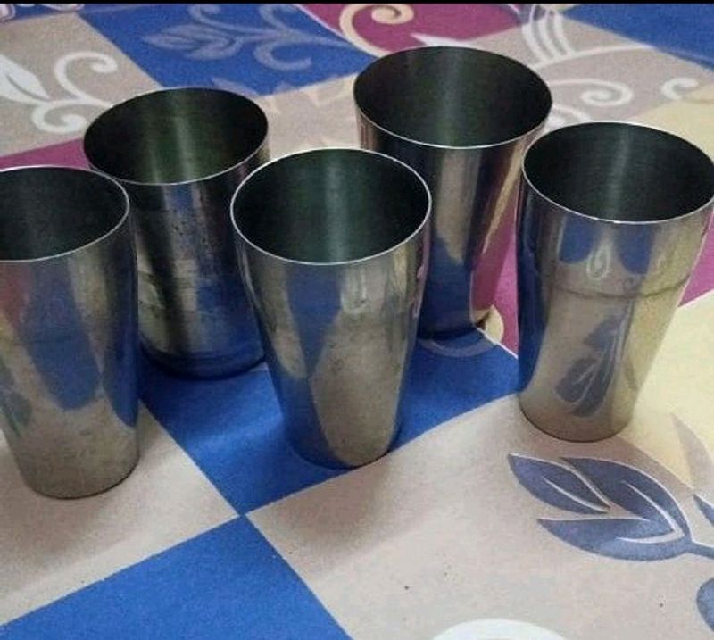 5 Unused Glasses