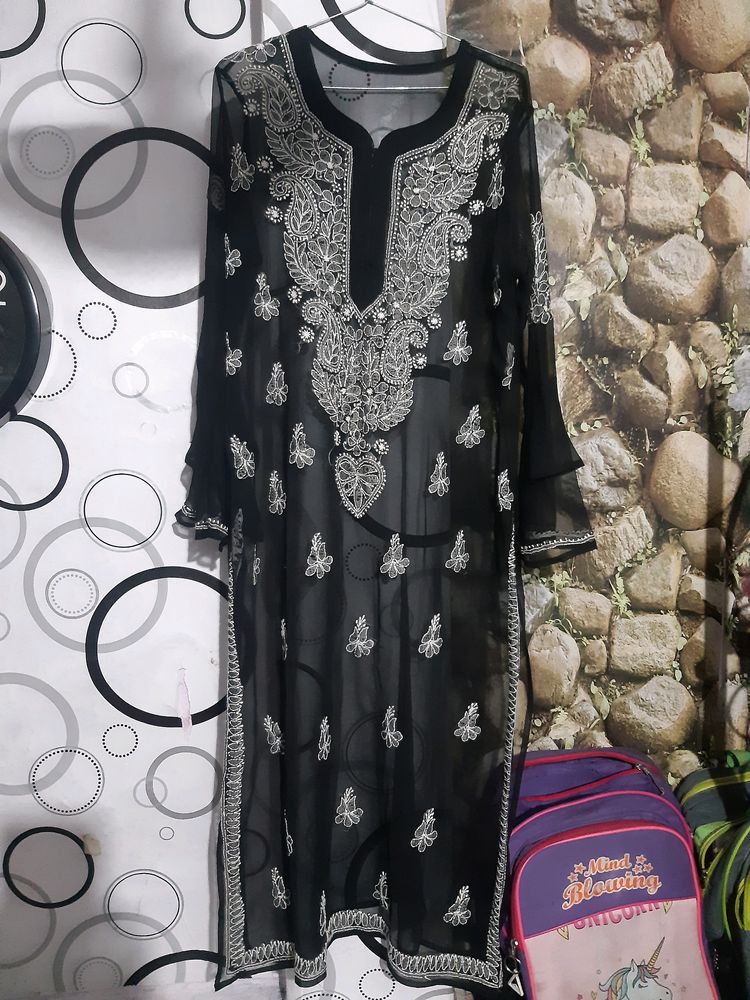 Lakhnavi Kurti