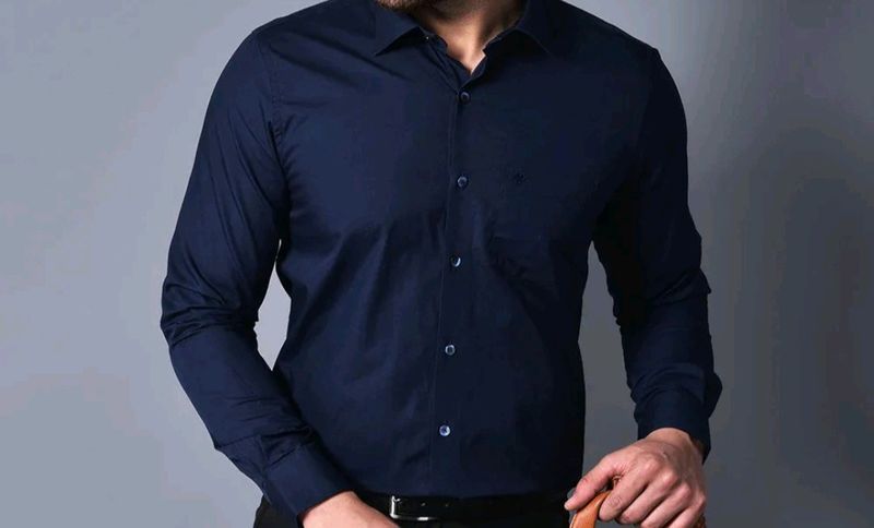 Men Shirt Like New Size 40 M