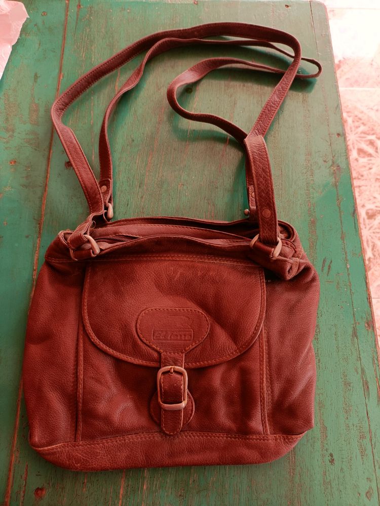 NEW PURE LEATHER HANDBAG