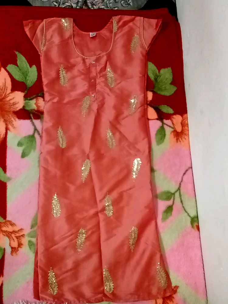 Beautiful Peach Colour Of Kurti 🌸..