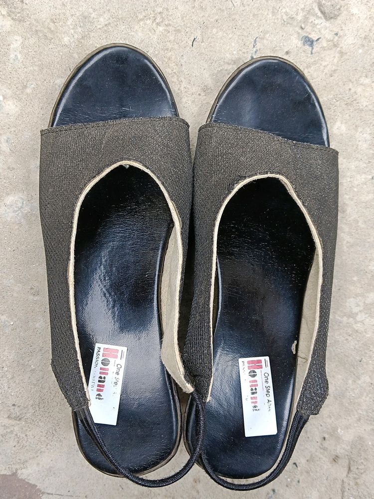 Black Sandal