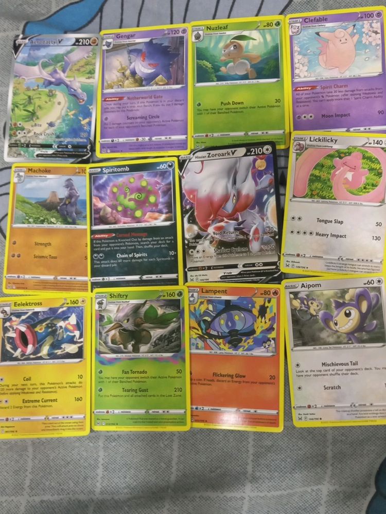 12 Pokemon Cards