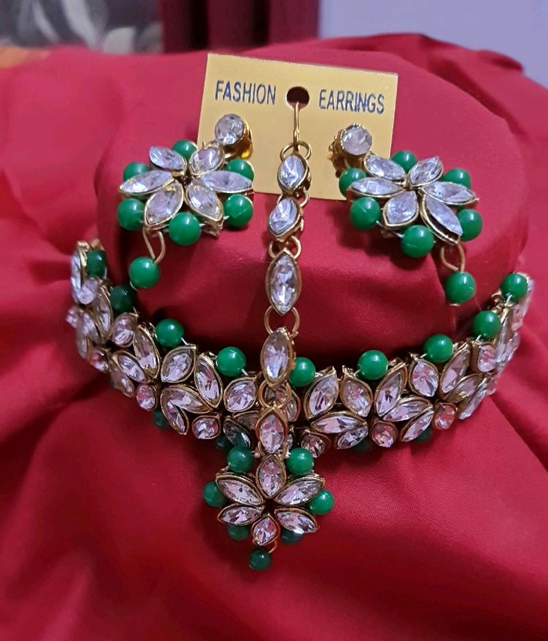 Green Kundan Chokar Set