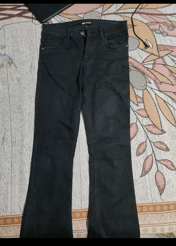 A Flared Jean In good Condition