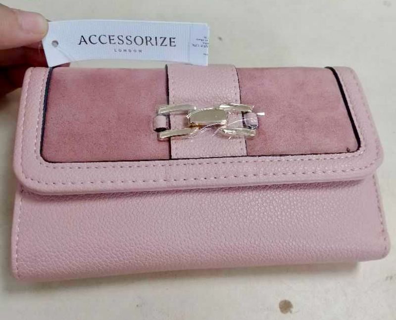 ❗️PRICE DROP⚡️Accessorize London Pink Wallet