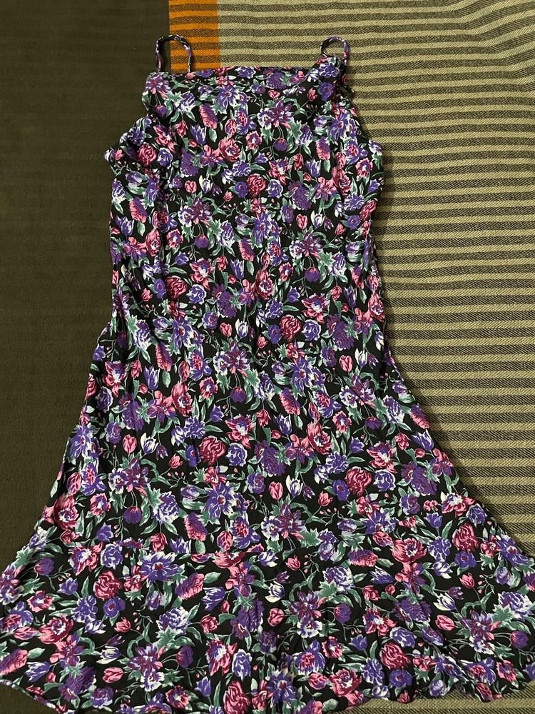 floral dress back cross strip design