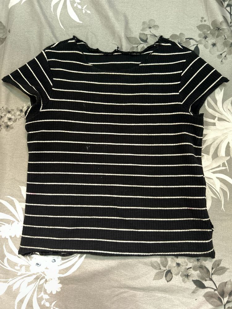 White And Black Stripped Crop Top