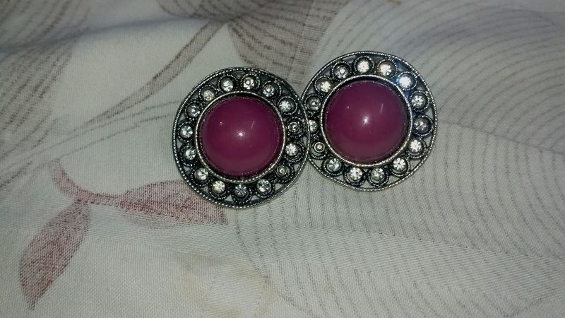 Set Of Two Studs